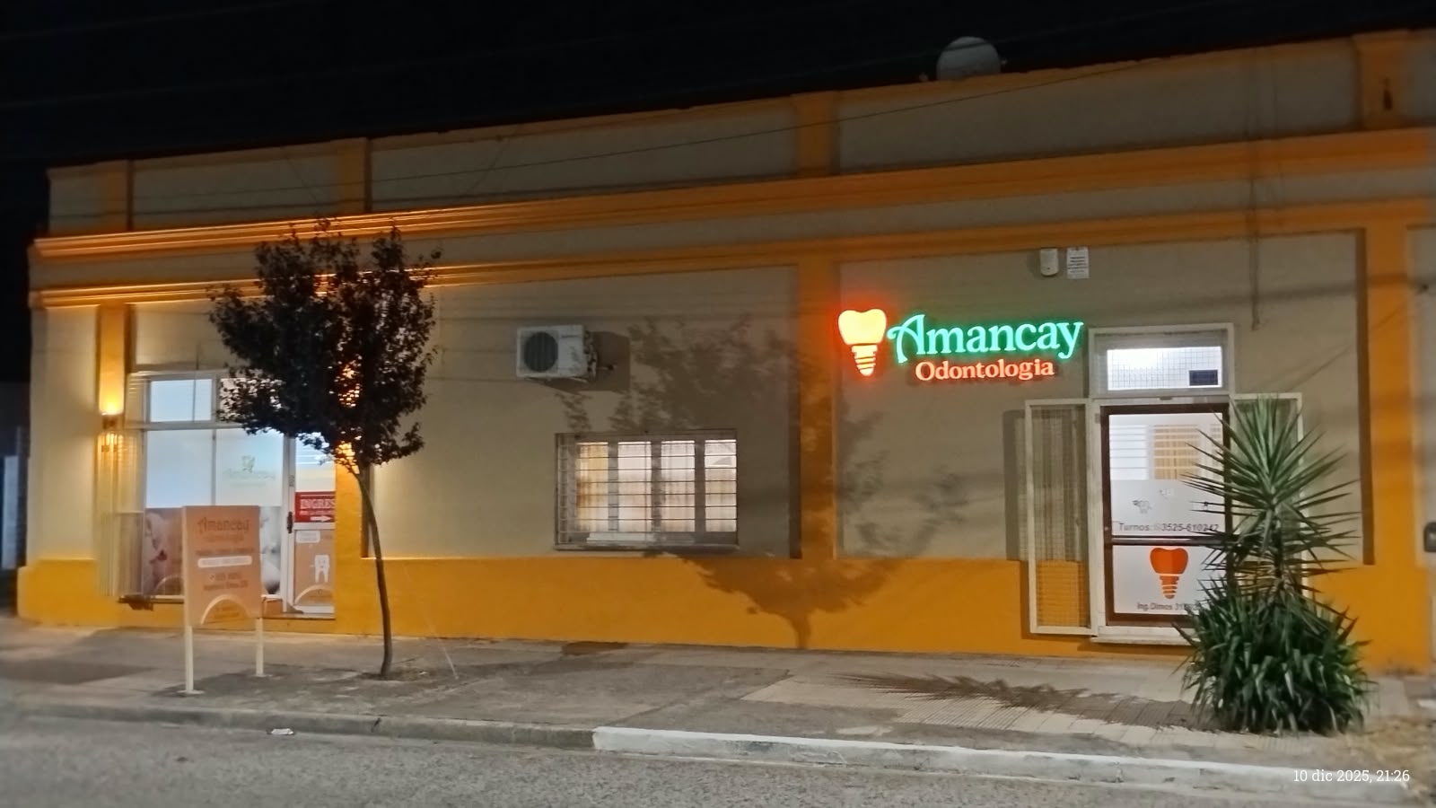 Frente del Consultorio Odontológico Amancay, en Ingeniero Olmo 318, Jesús María